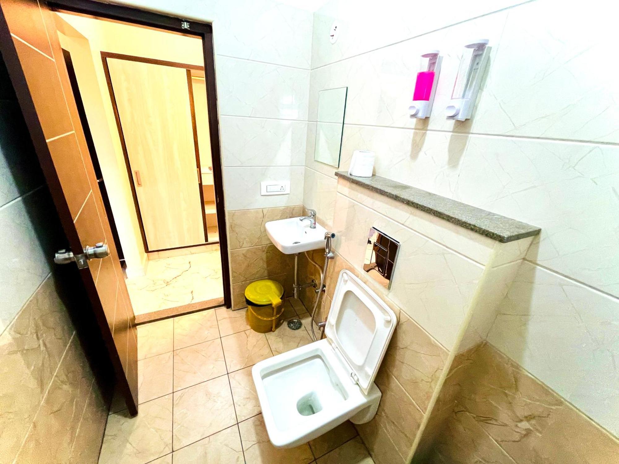 Aura By Agira Hotels Yelahanka Zewnętrze zdjęcie